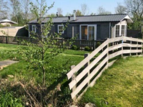 Waterchalet Number 6 Recreationpark Yn'E Lijte Grou Met Ligplaats Boot Vila Exterior foto