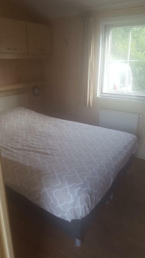 Waterchalet Number 6 Recreationpark Yn'E Lijte Grou Met Ligplaats Boot Vila Exterior foto
